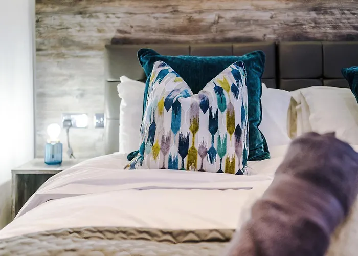 Centre 2 Bed - Grade Ii Listed *