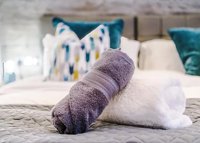 Centre 2 Bed - Grade Ii Listed