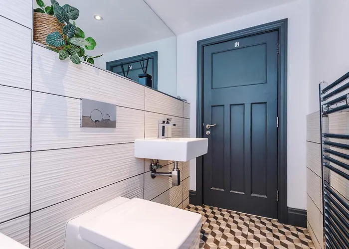 Апартаменти Centre 2 Bed - Grade Ii Listed