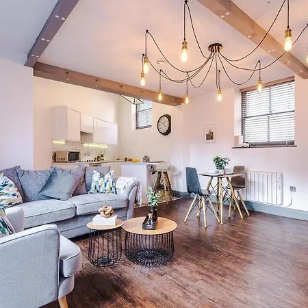 Centre 2 Bed - Grade Ii Listed *