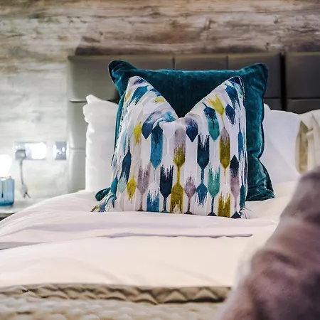 Centre 2 Bed - Grade Ii Listed *